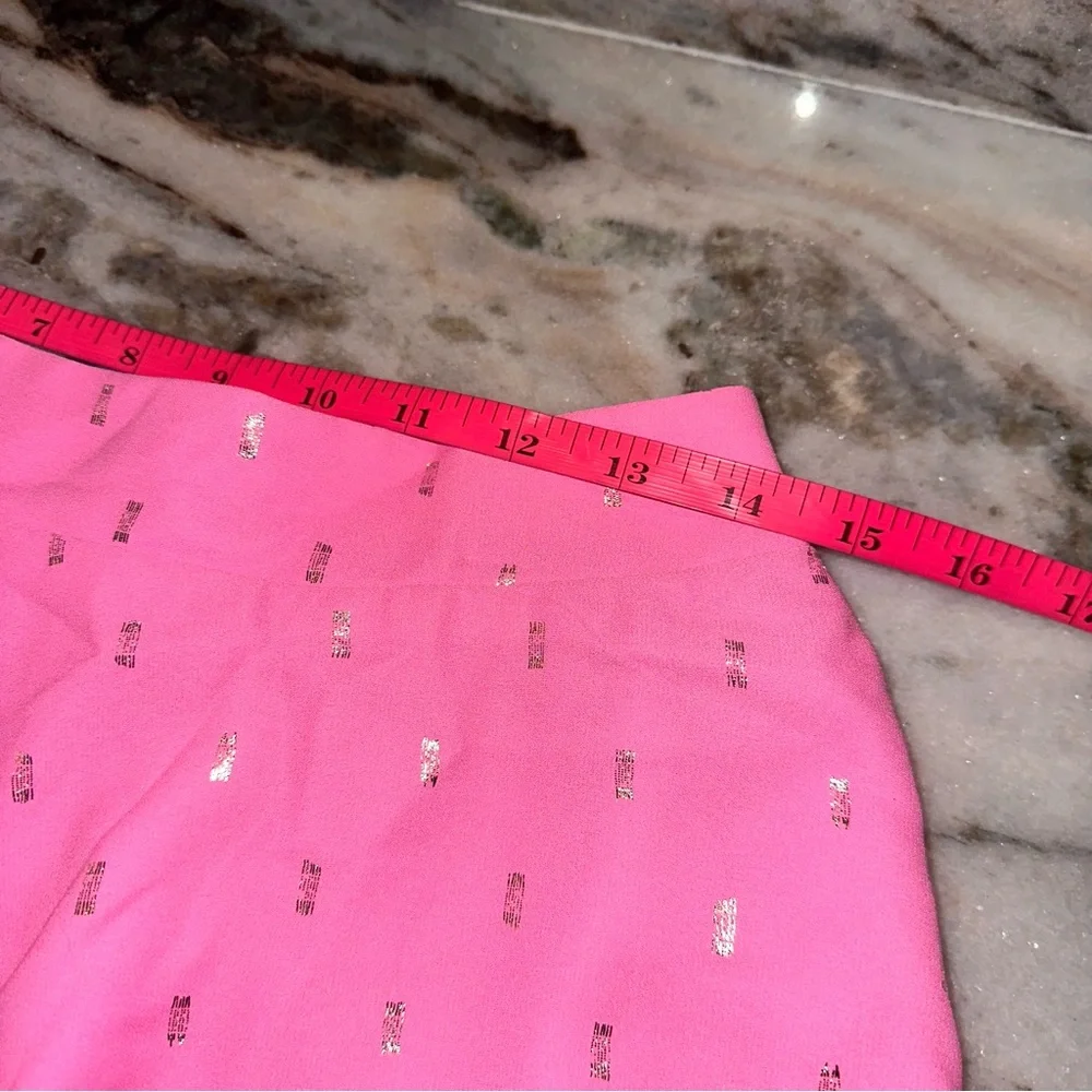Adrienne Size Large Pink Flowy Shorts‎ with Gold Accents